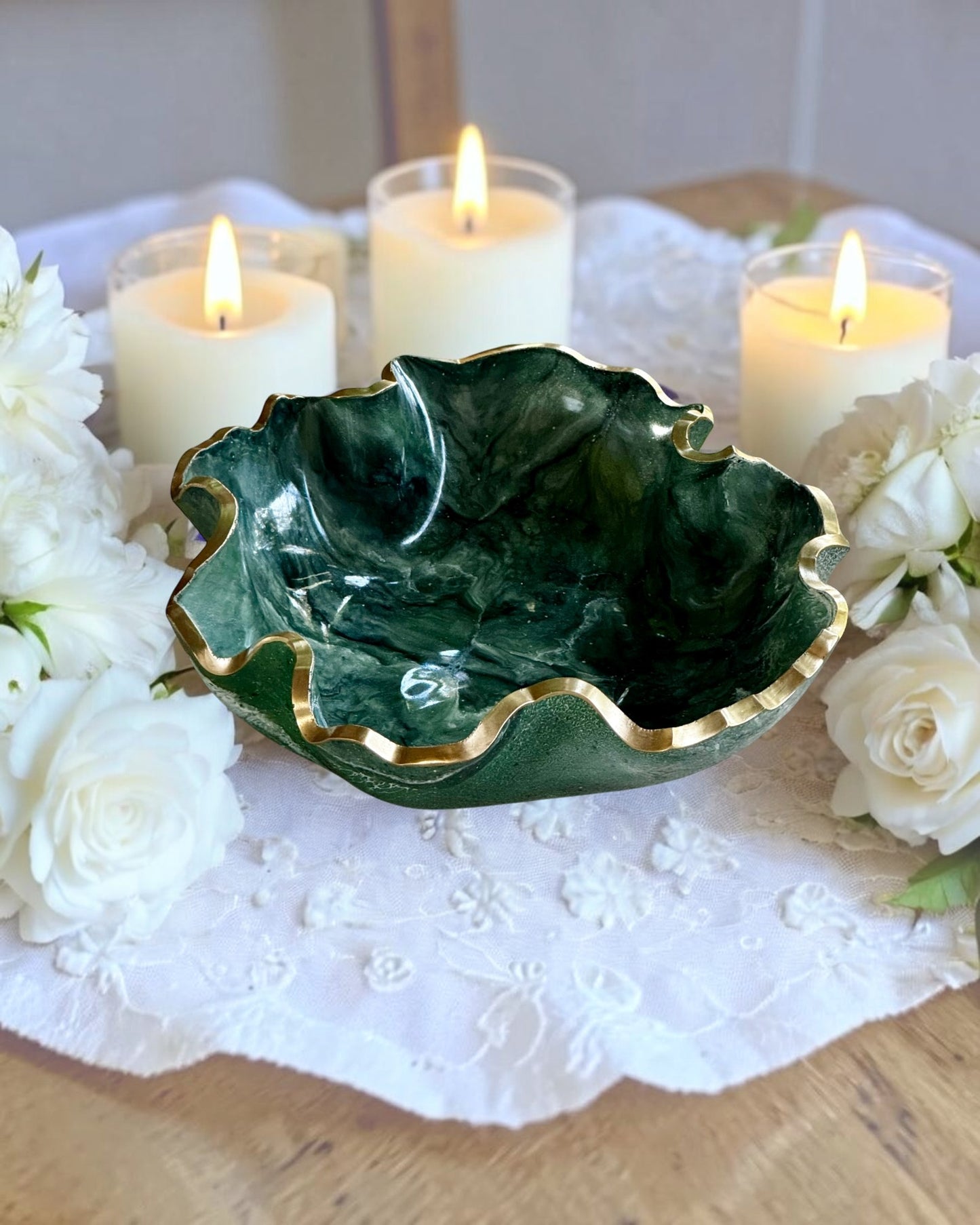 Medium Green bowl, 11x3" geode design epoxy resin
