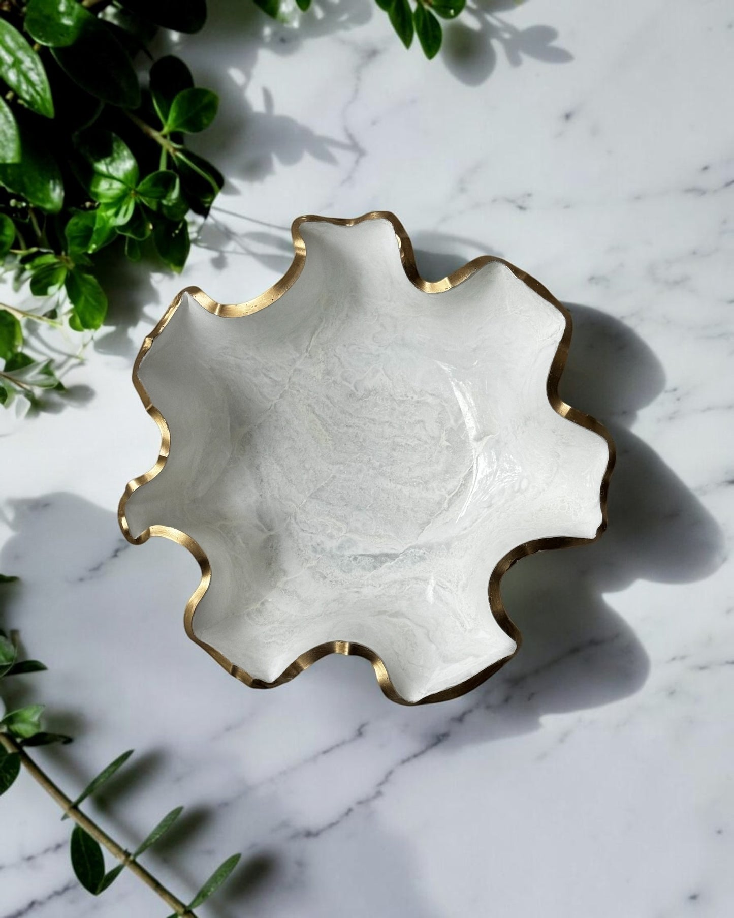 Medium White bowl, 11x3" geode design epoxy resin