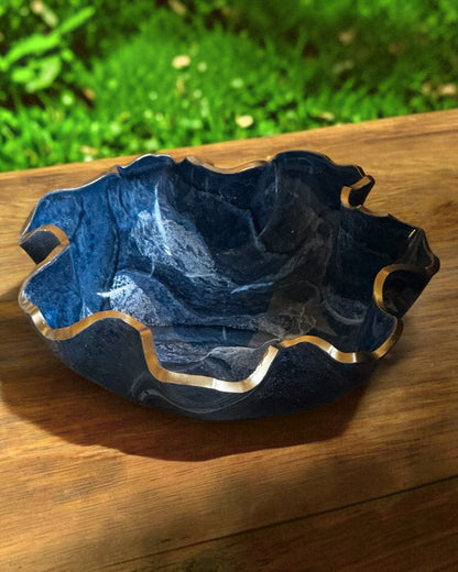 Medium Blue bowl, 11x3" geode design epoxy resin