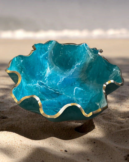 Medium Ocean colors bowl, 11x3" geode design epoxy resin