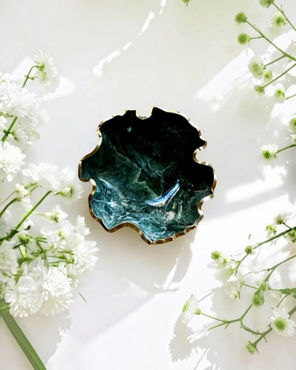 Medium Green bowl, 11x3" geode design epoxy resin