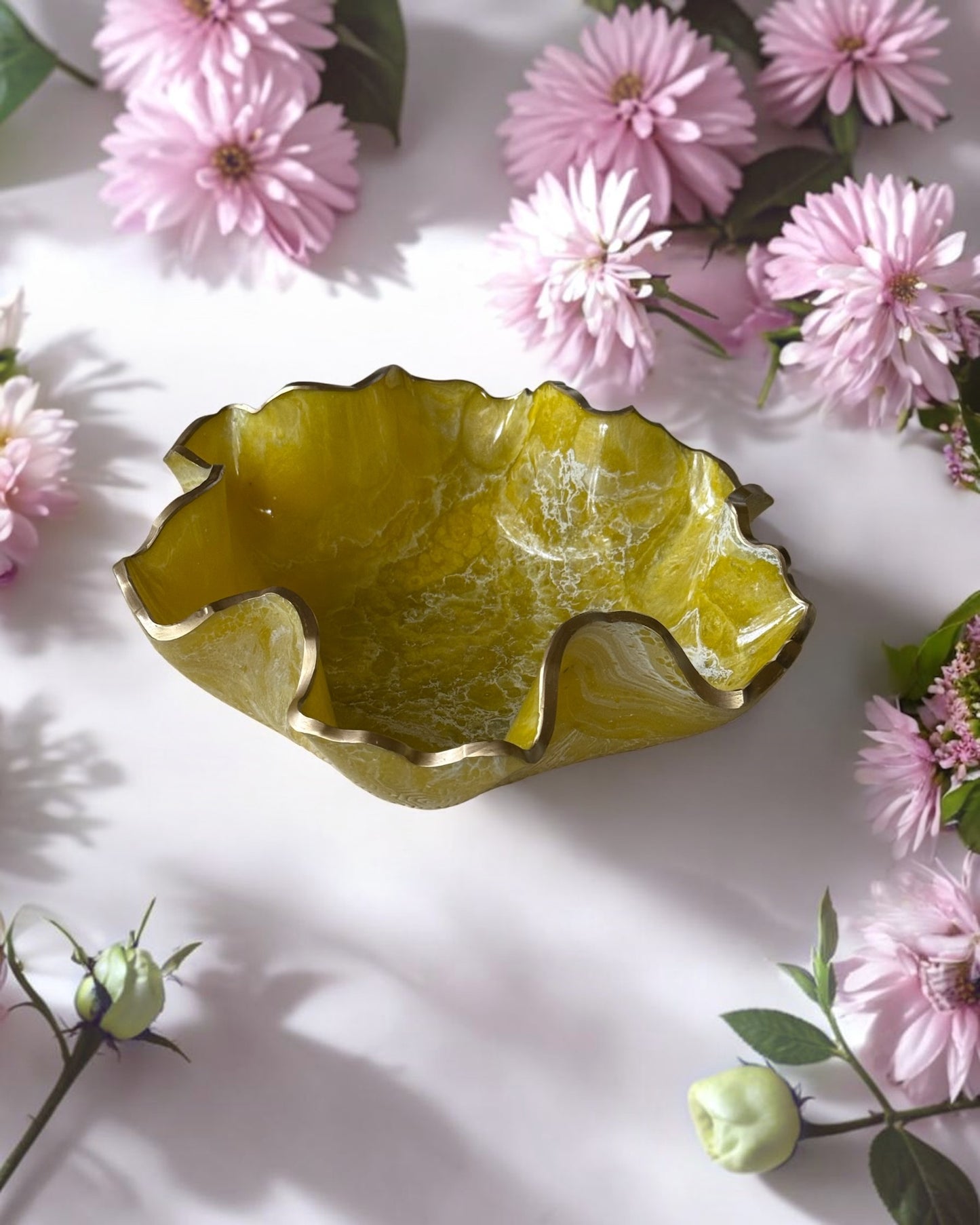 Medium Yellow bowl, 11x3" geode design epoxy resin