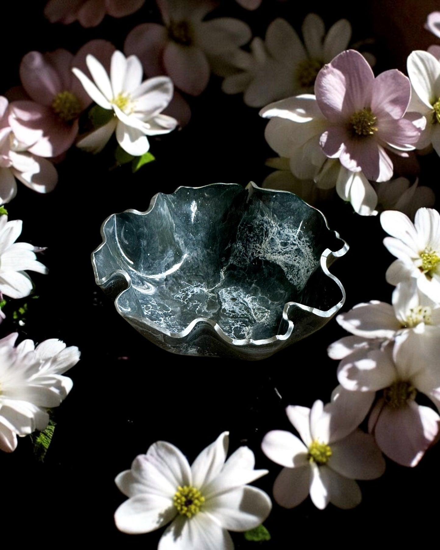 Medium Grey and Silver bowl, 11x3" geode design epoxy resin