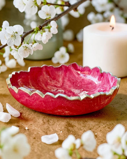 Small Pink bowl, 8x2" geode design epoxy resin