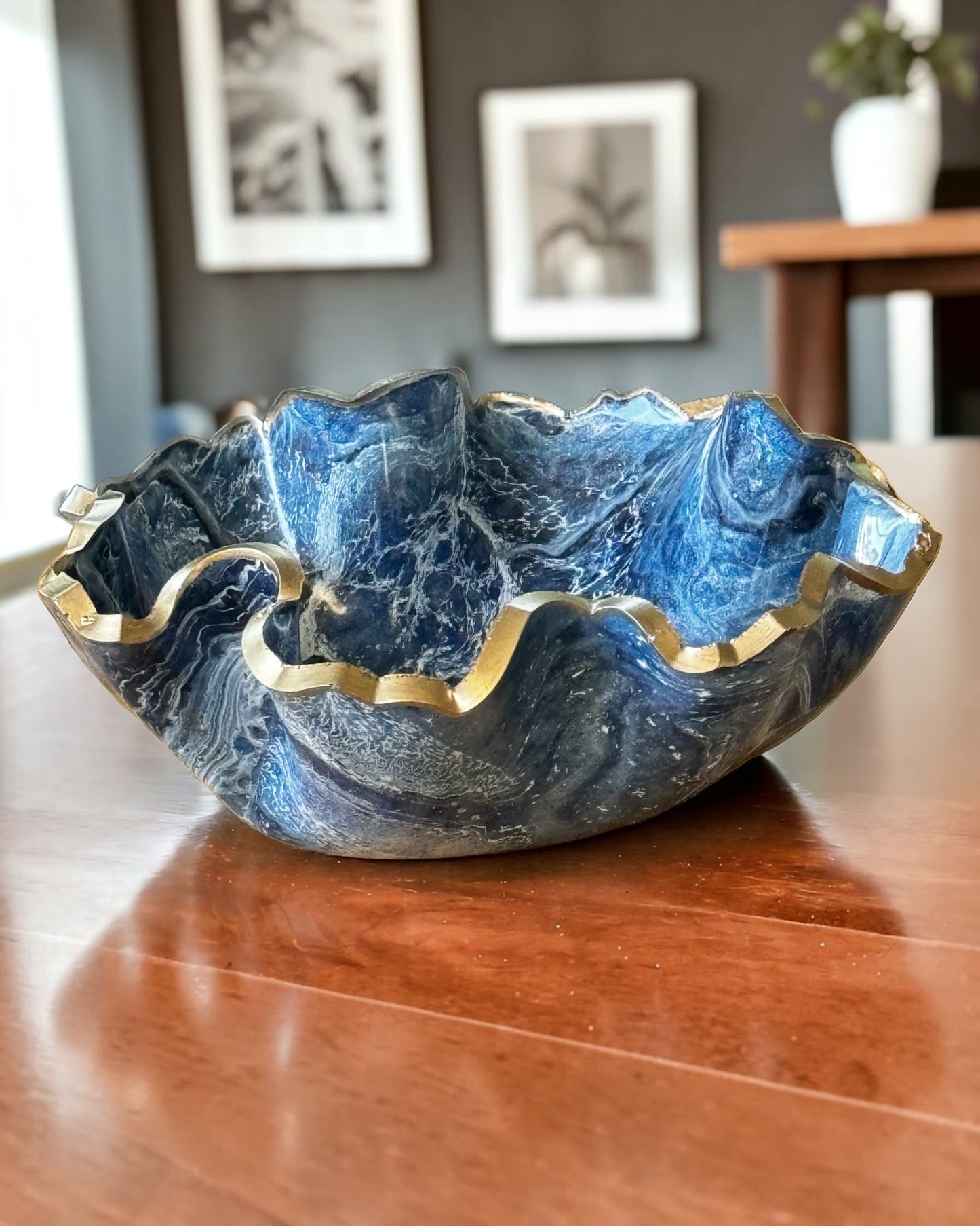 Medium Blue bowl, 11x3" geode design epoxy resin