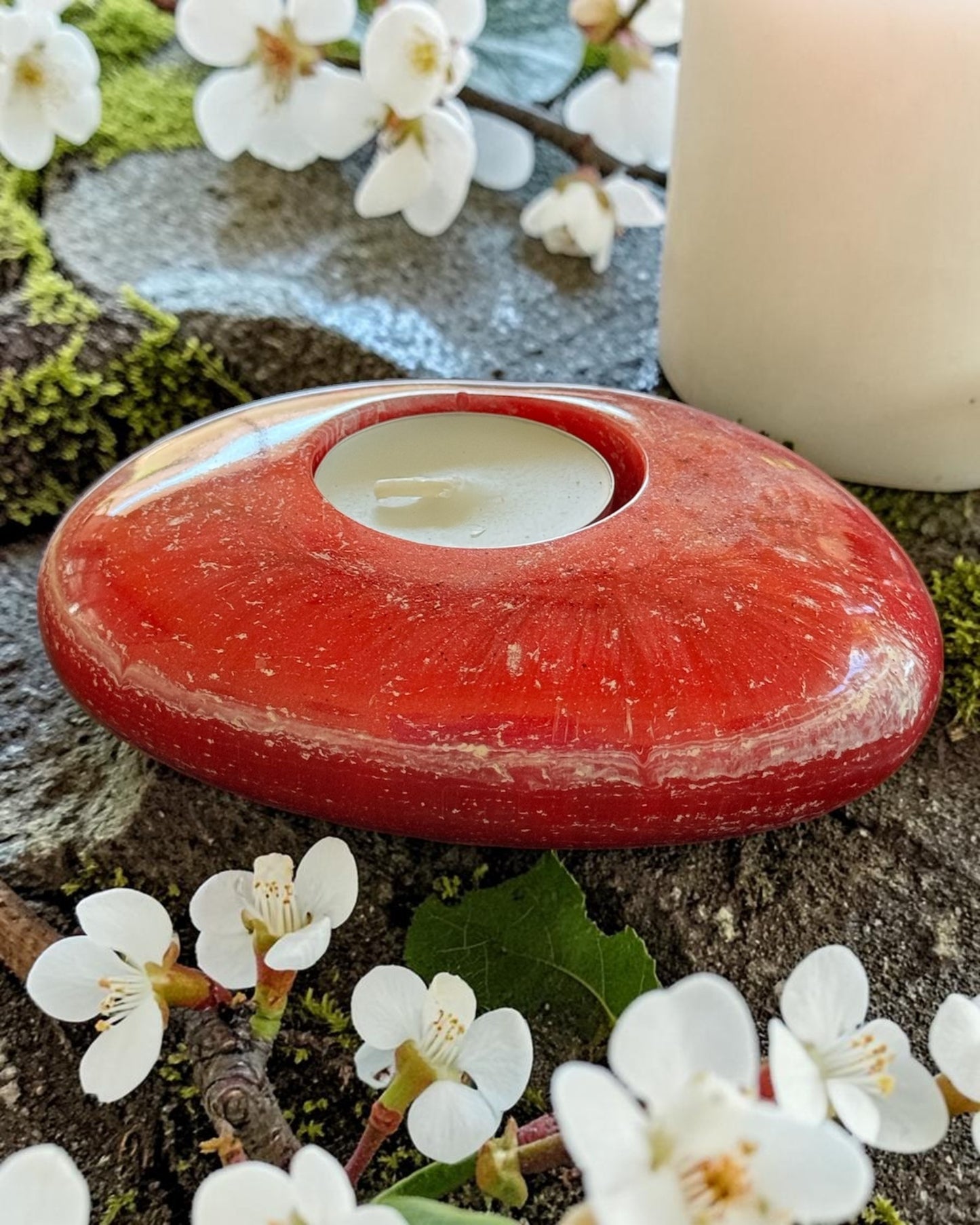 Red set of 3 candle tealight holders with geode design epoxy resin
