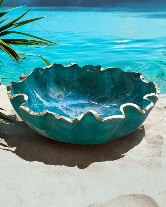 Large Ocean colors bowl, 18x3" geode design epoxy resin