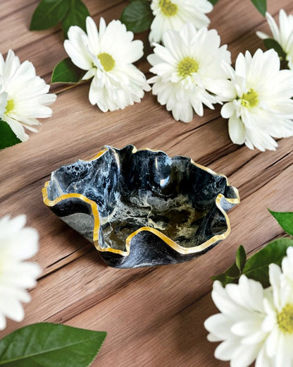Medium Black bowl, 11x3" geode design epoxy resin