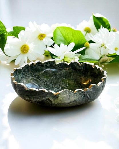 Small Green bowl, 8x2" geode design epoxy resin