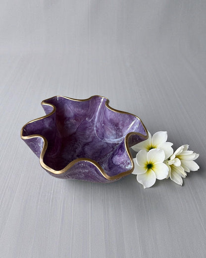 Small Purple bowl, 8x3" geode design epoxy resin