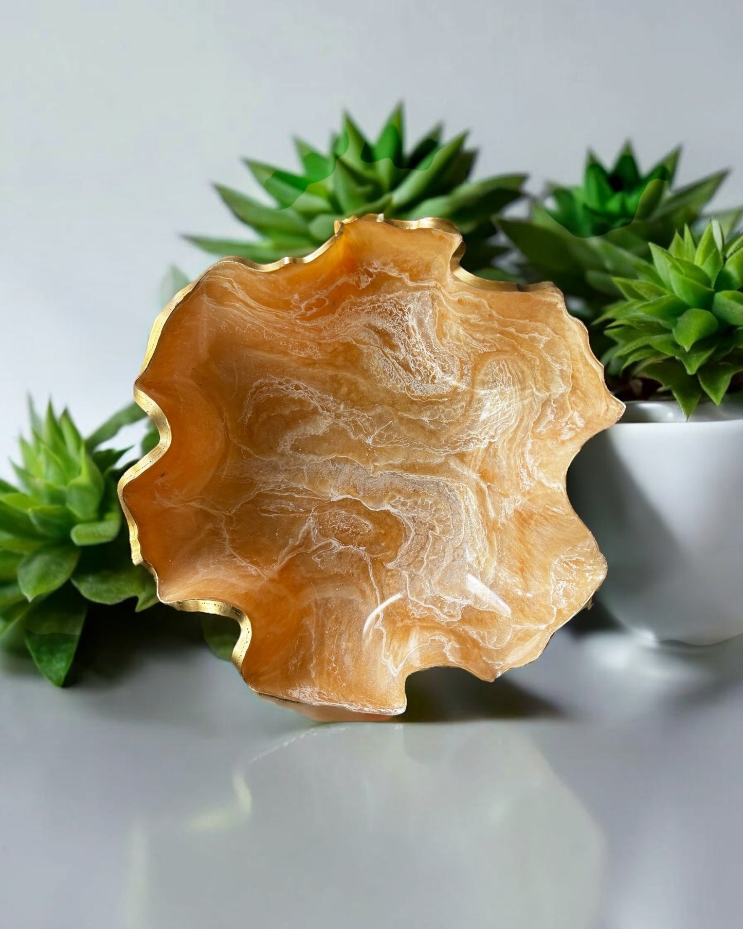 Medium Cream bowl, 11x3" geode design epoxy resin