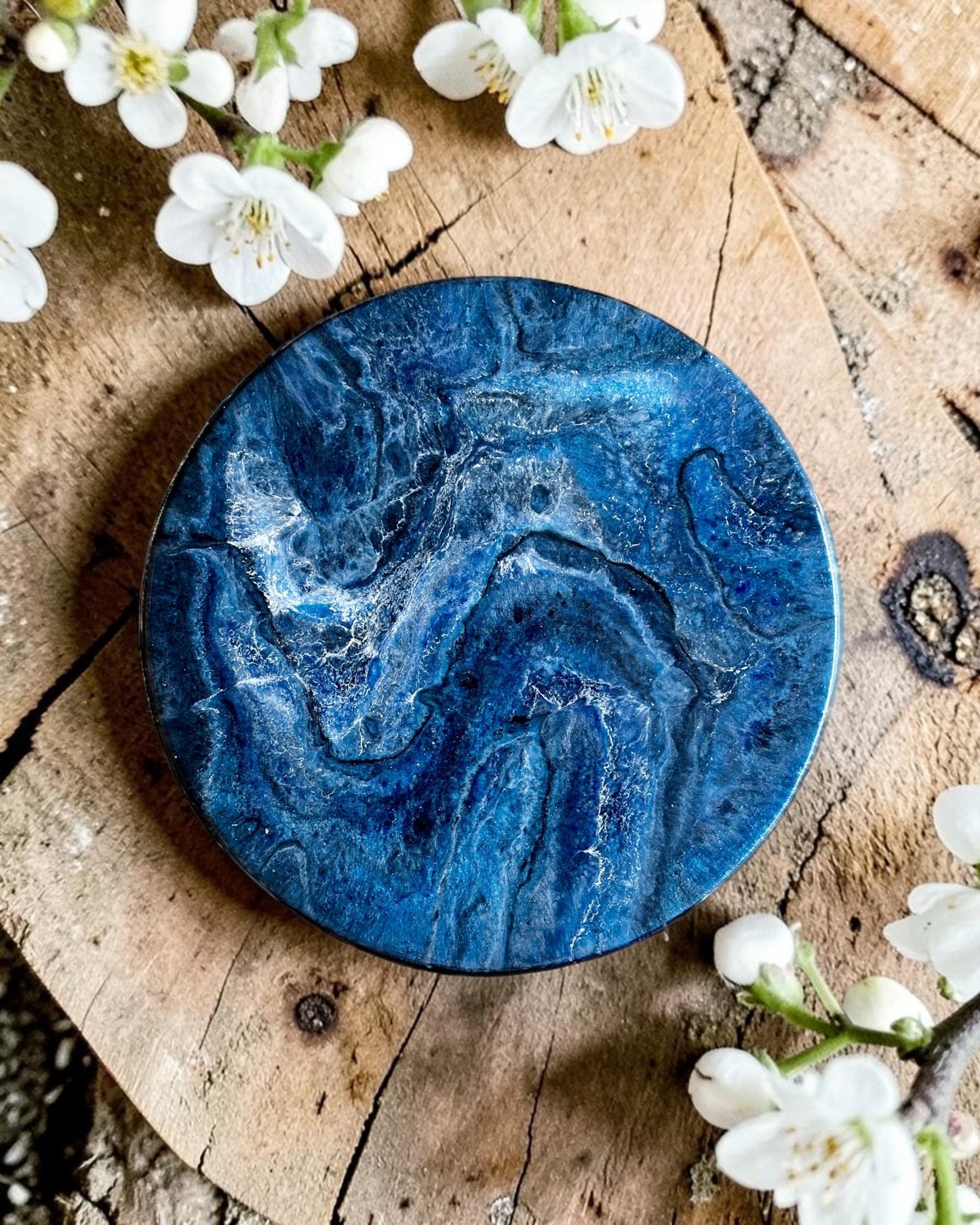 Blue Lazy Susan's geode design epoxy resin, 5 sizes