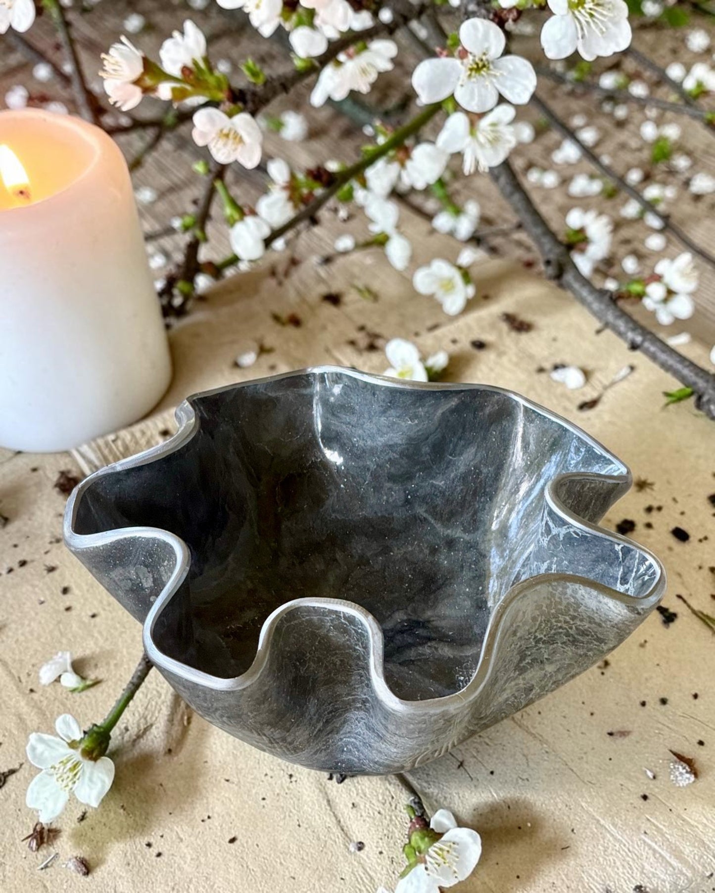 Small Silver and Grey bowl, 8x3" geode design epoxy resin