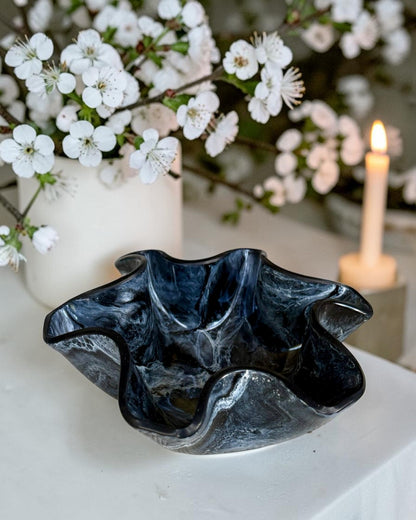 Small Black bowl, 8x3" geode design epoxy resin