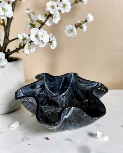Small Black bowl, 8x3" geode design epoxy resin
