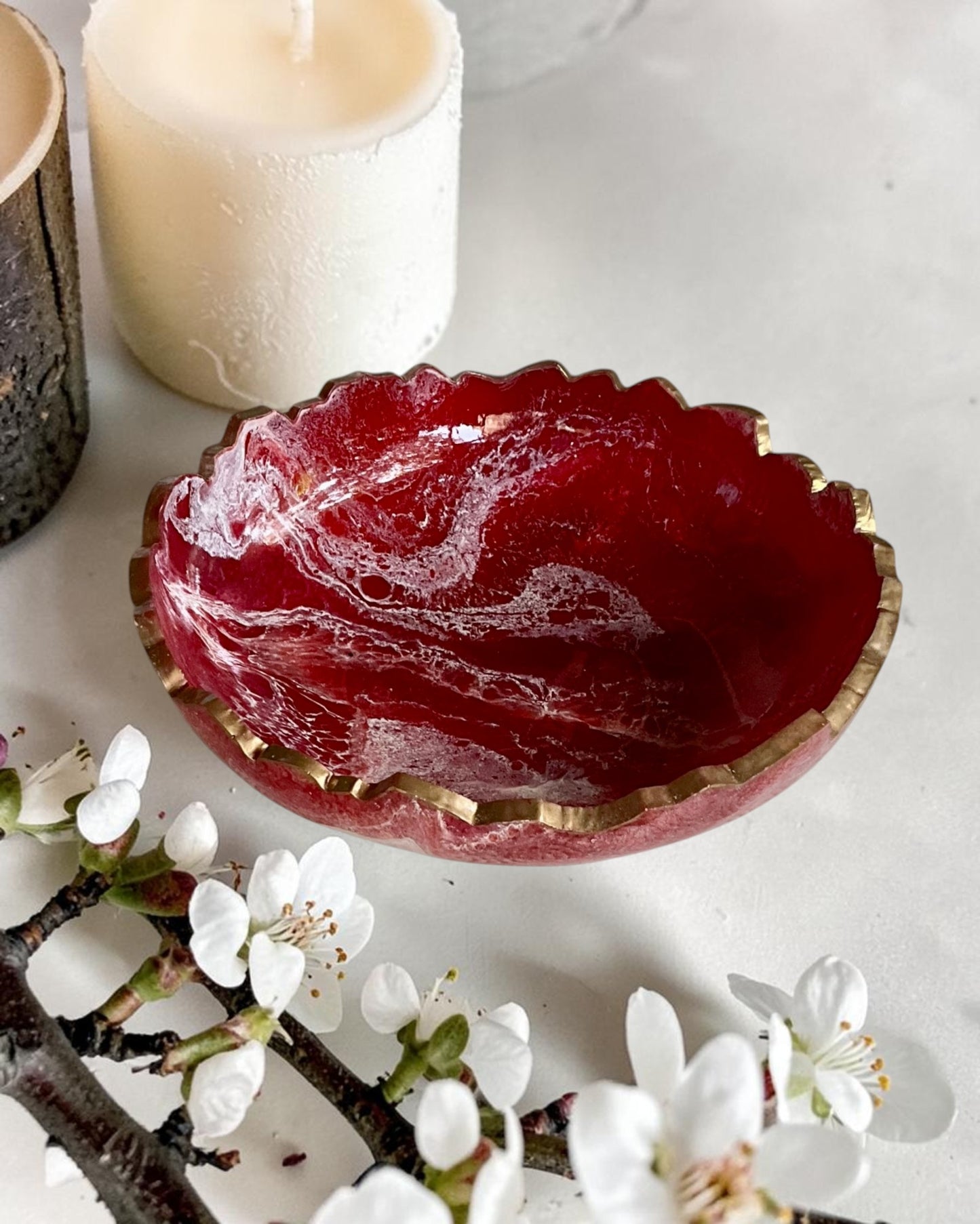 Small Red bowl, 8x2" geode design epoxy resin