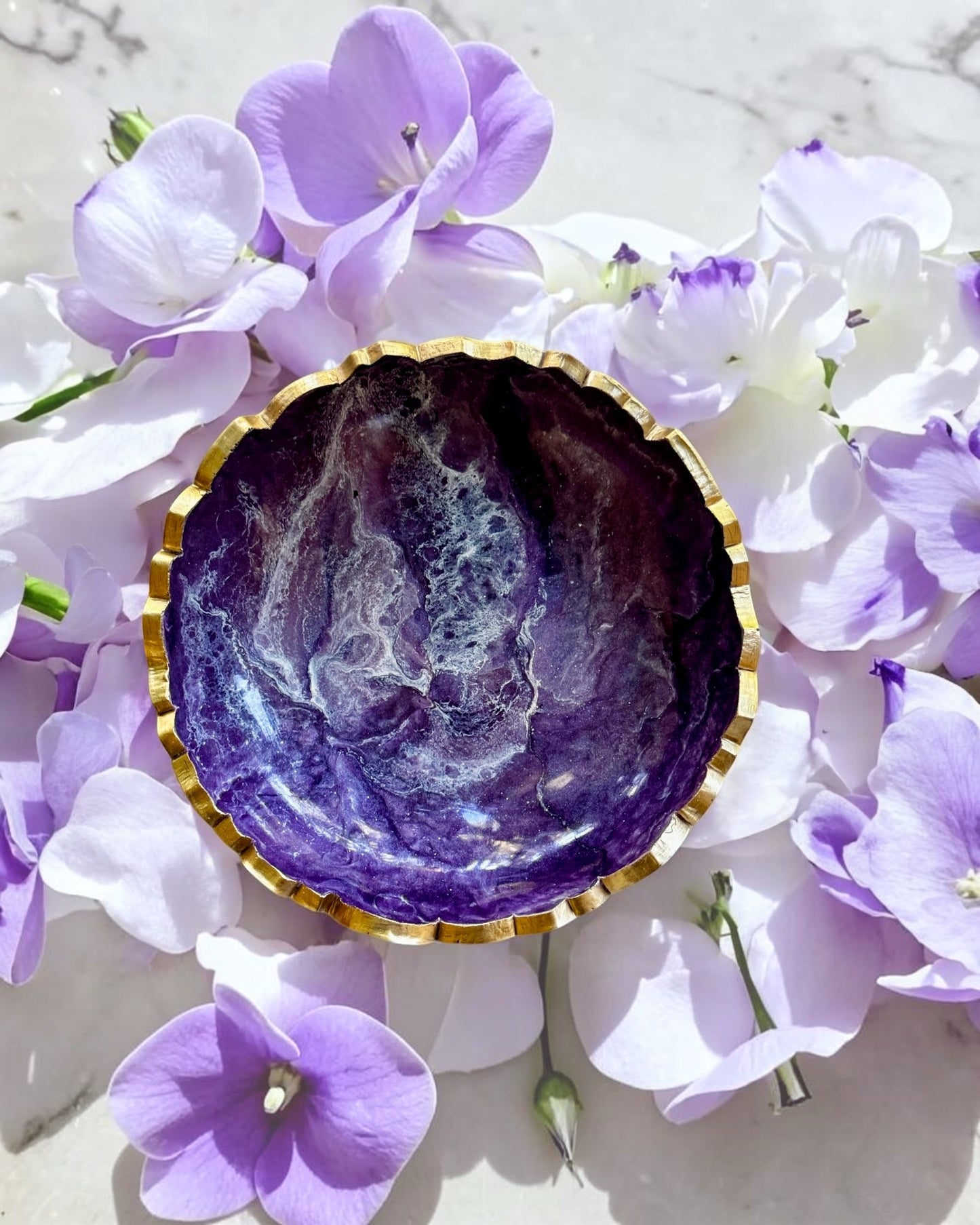 Small Purple bowl, 8x2" geode design epoxy resin