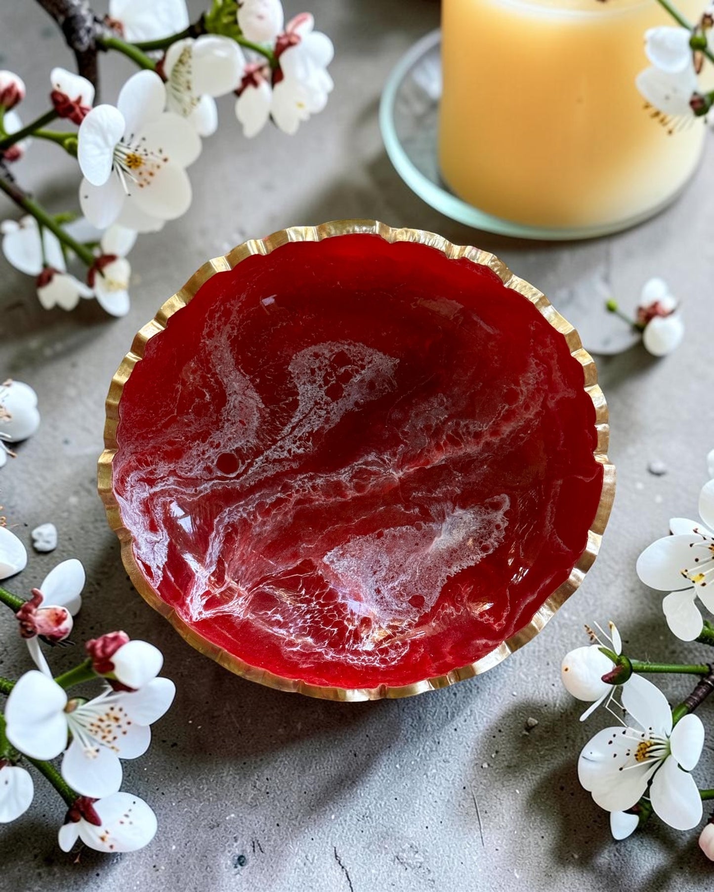Small Red bowl, 8x2" geode design epoxy resin