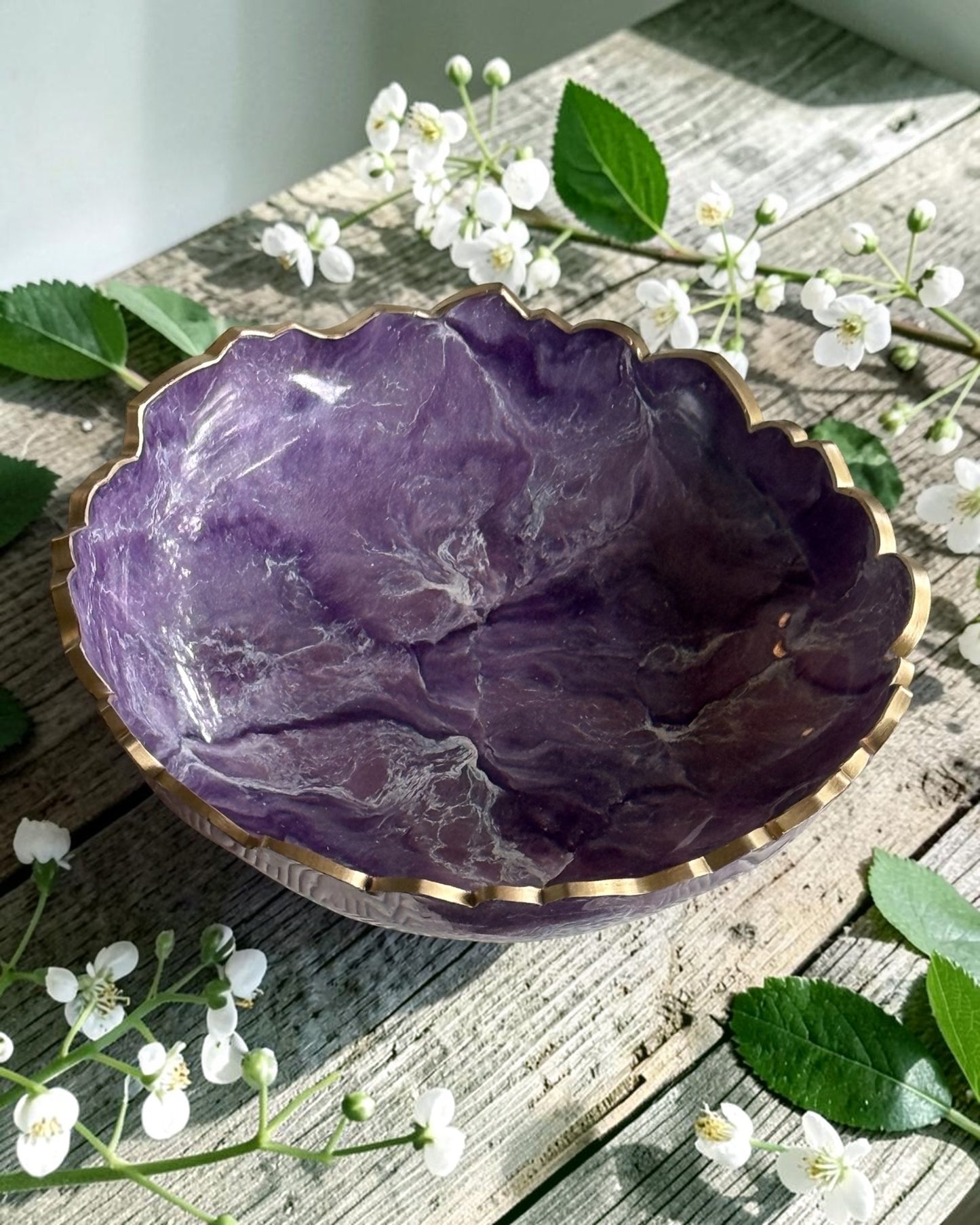 Small Purple bowl, 8x2" geode design epoxy resin
