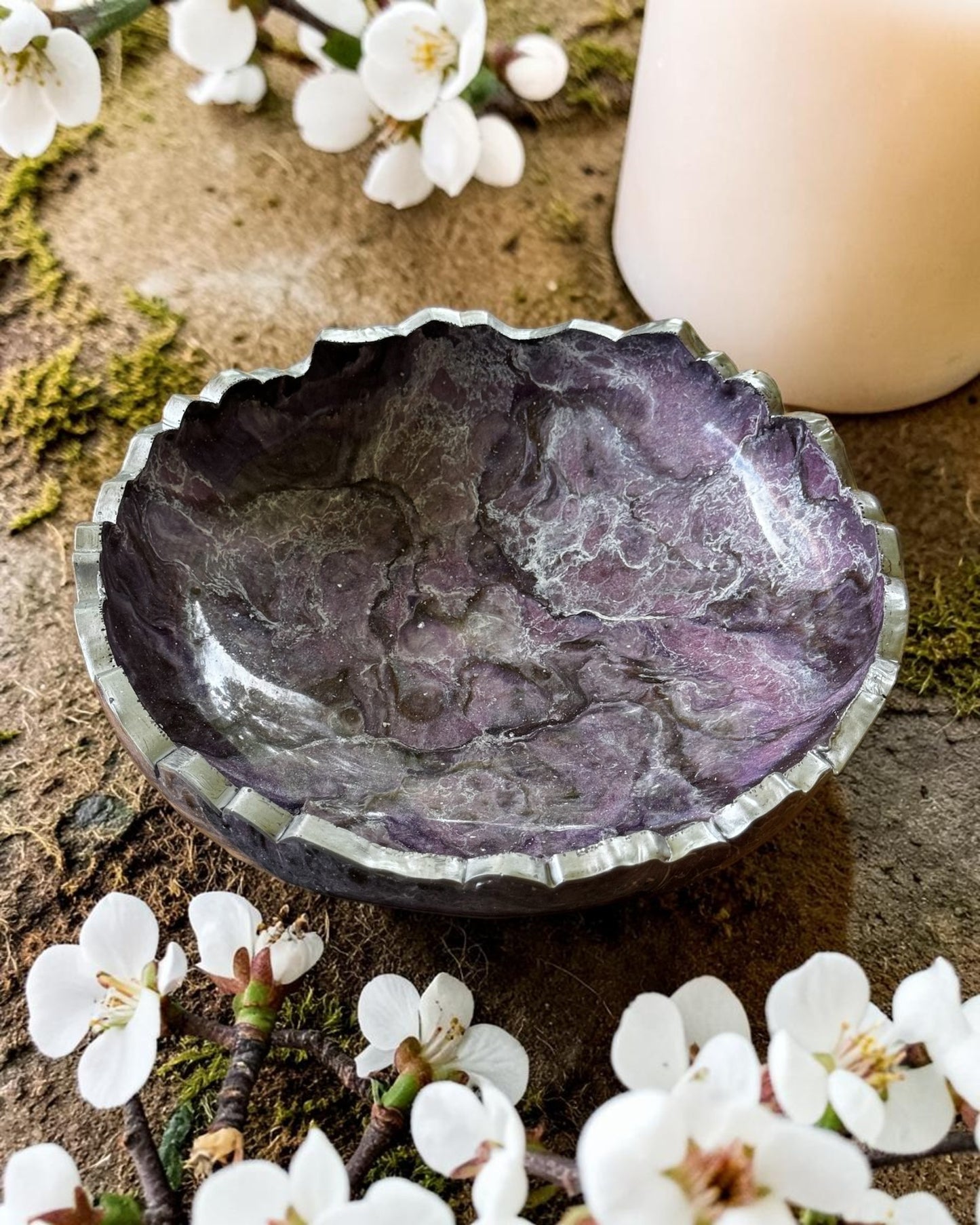 Small Purple and Brown bowl, 8x2" geode design epoxy resin