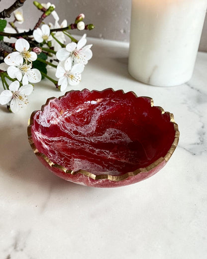 Small Red bowl, 8x2" geode design epoxy resin