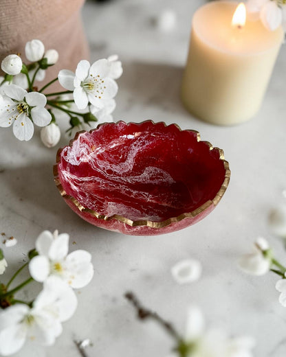 Small Red bowl, 8x2" geode design epoxy resin