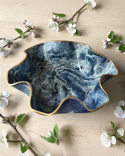Large Blue bowl, 18x3" geode design epoxy resin