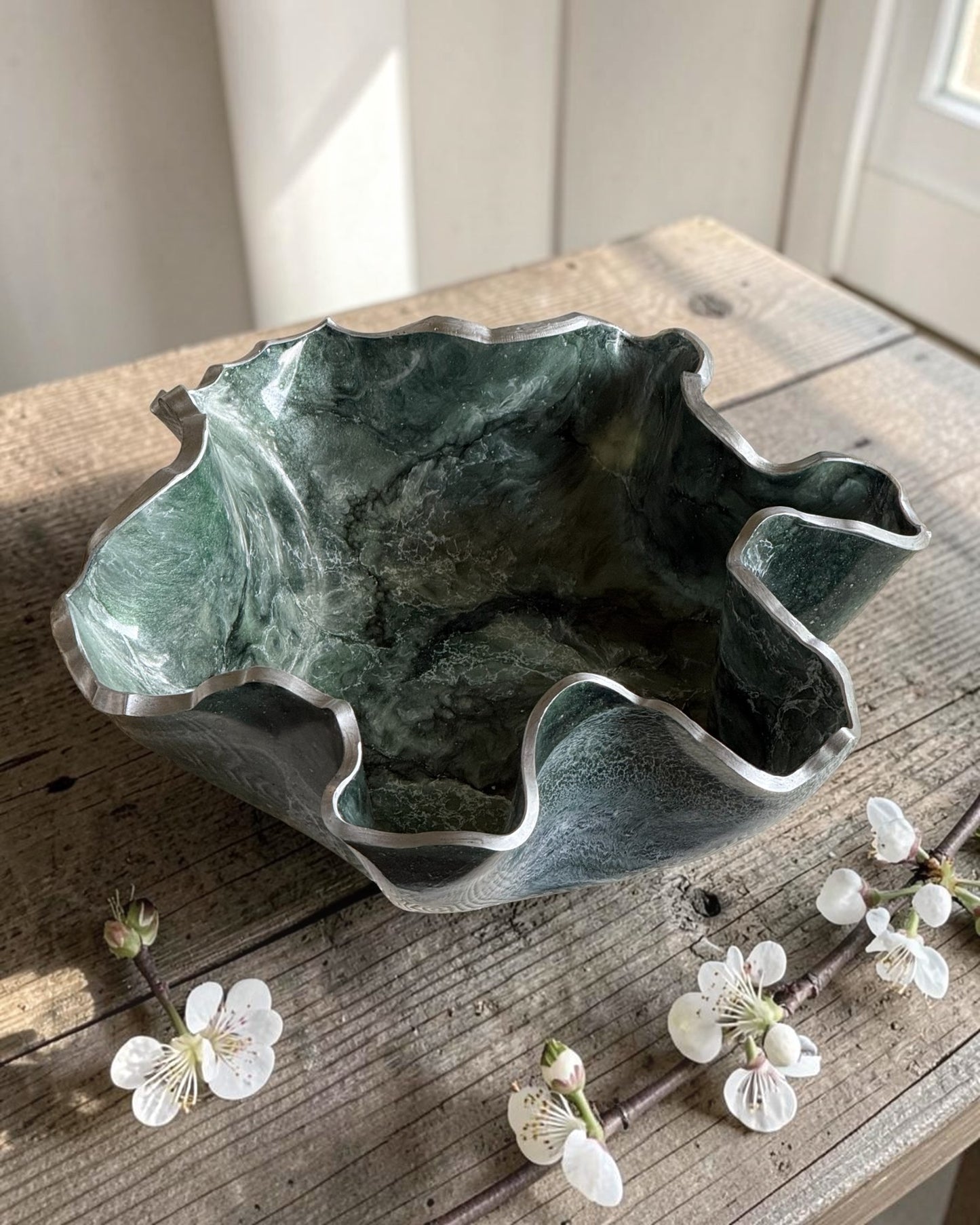 Medium Green bowl, 11x3" geode design epoxy resin