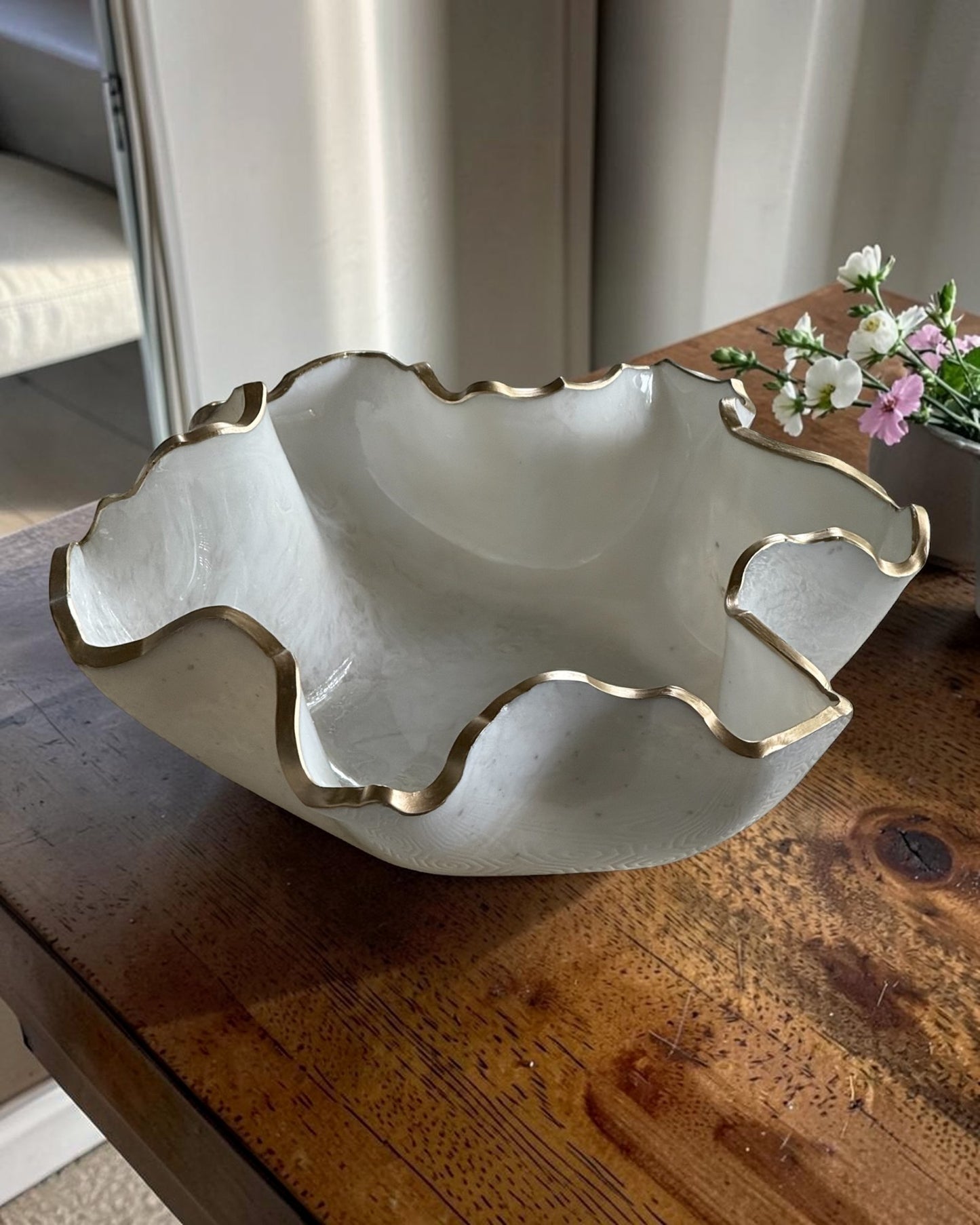Medium White bowl, 11x3" geode design epoxy resin