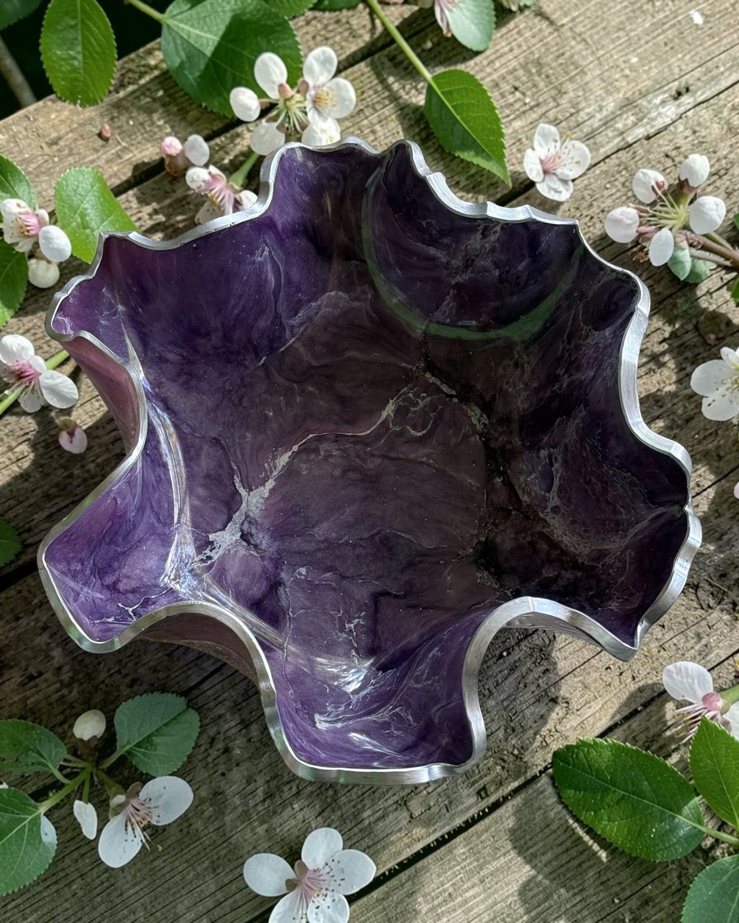 Medium Purple bowl, 11x3" geode design epoxy resin
