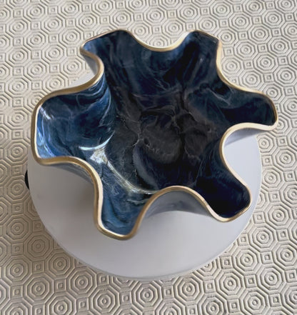 Small Blue bowl, 8x3" geode design epoxy resin
